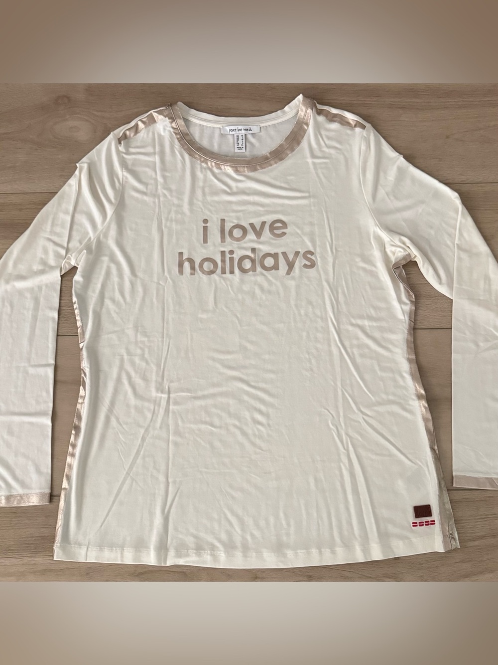 Peace Love World “I Love Holidays” Long Sleeve Shirt Size Medium